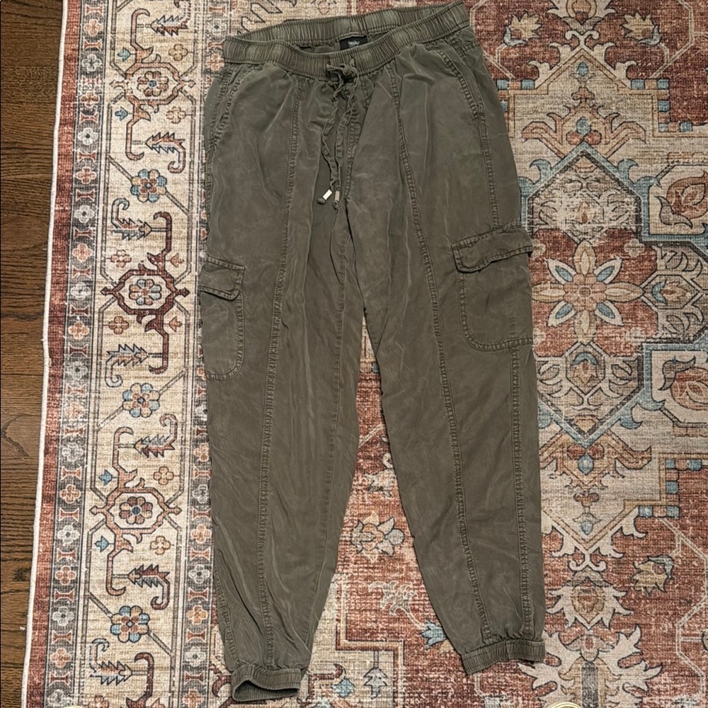 Mossimo Olive Cargo Pants/joggers